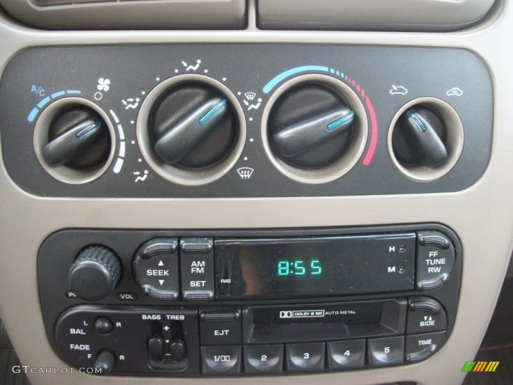 2002 Dodge Neon Standard Neon Model Controls Photo #47448913
