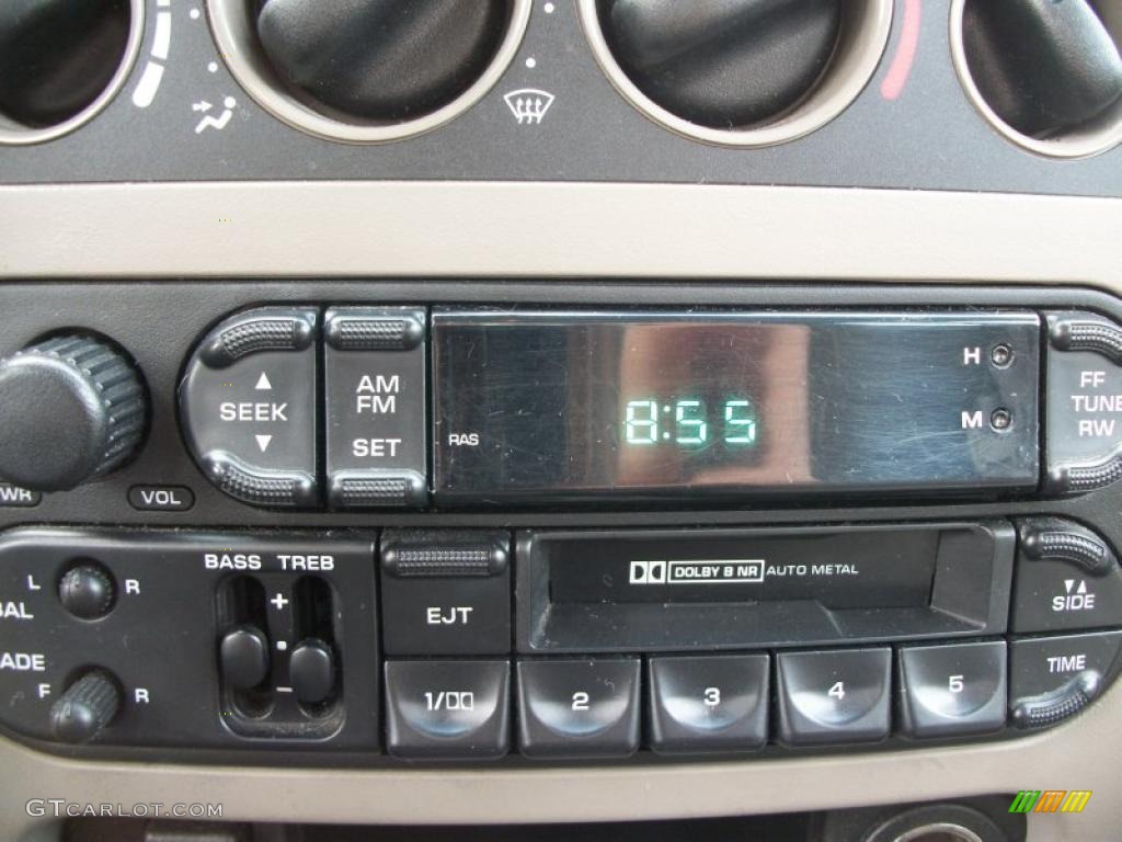 2002 Dodge Neon Standard Neon Model Controls Photo #47448943