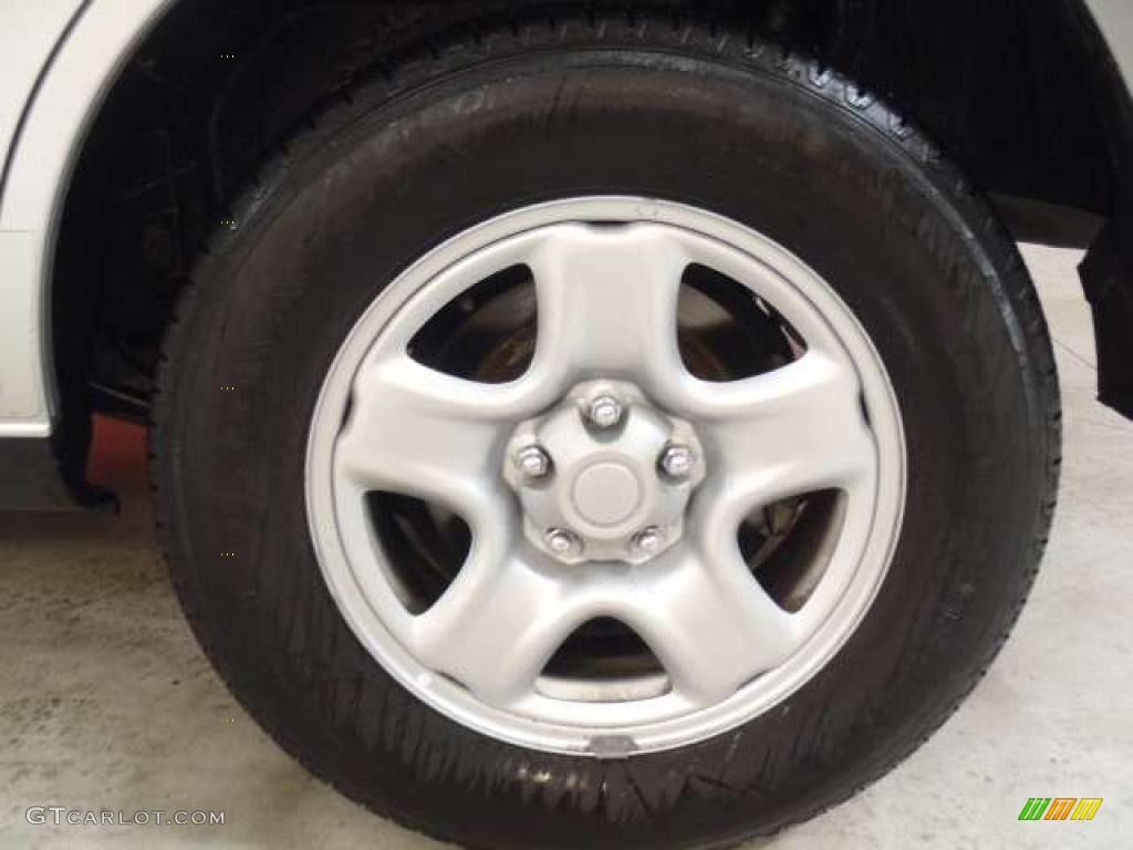 2004 RAV4  - Titanium Metallic / Dark Charcoal photo #18