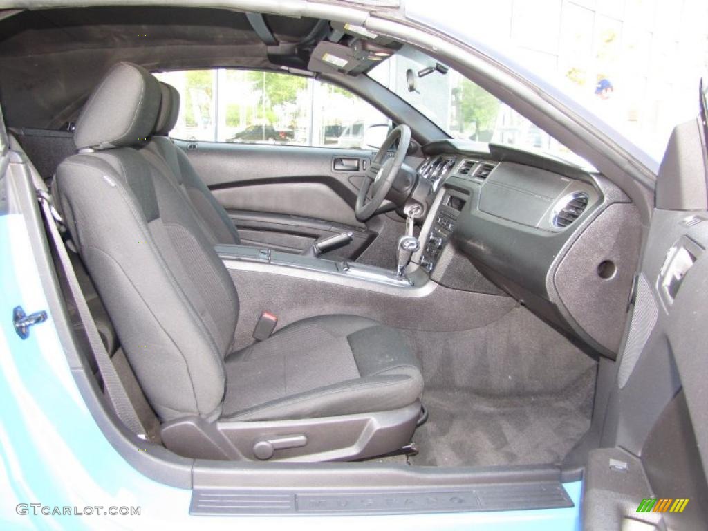 2010 Mustang V6 Convertible - Grabber Blue / Charcoal Black photo #10