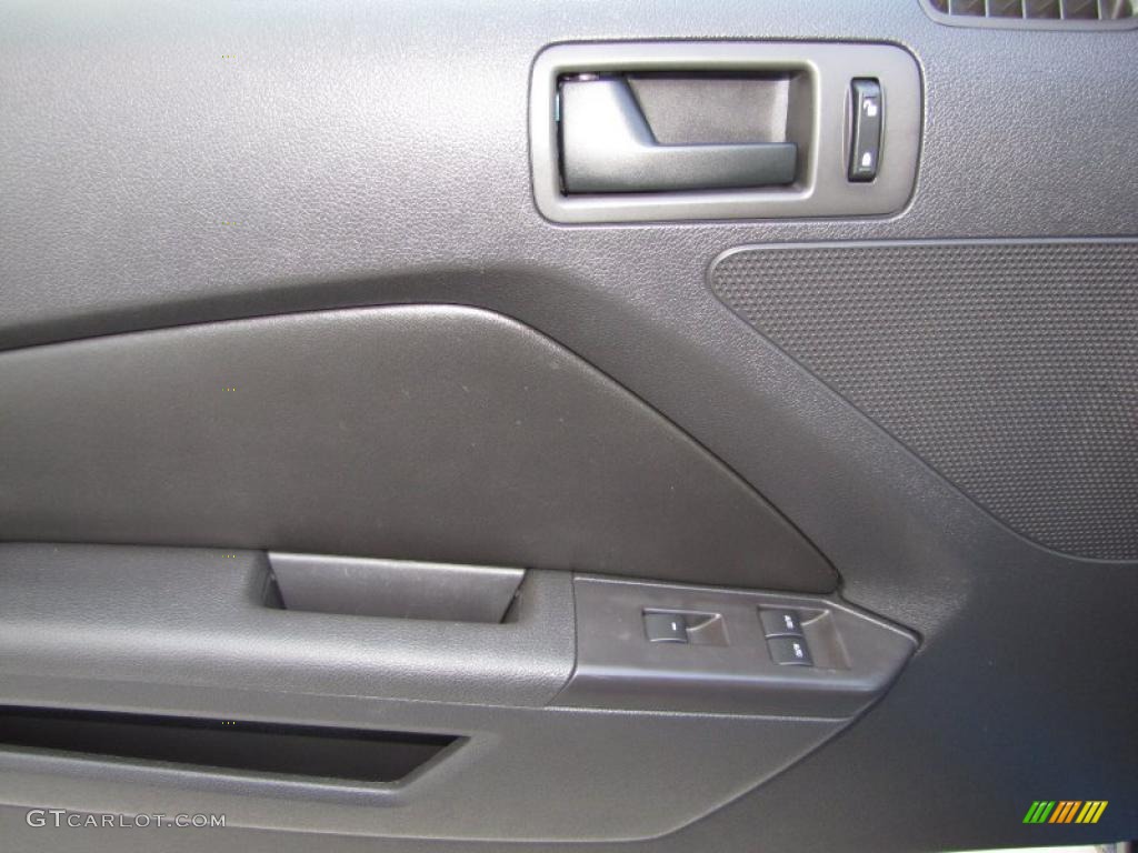 2010 Mustang V6 Convertible - Grabber Blue / Charcoal Black photo #13