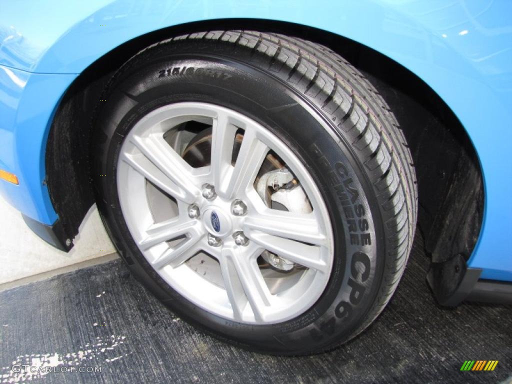 2010 Mustang V6 Convertible - Grabber Blue / Charcoal Black photo #20