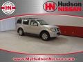 Silver Lightning - Pathfinder SE 4x4 Photo No. 1