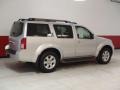 Silver Lightning - Pathfinder SE 4x4 Photo No. 3