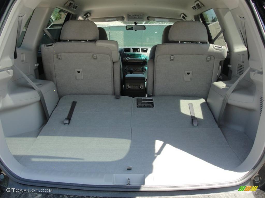 2011 Toyota Highlander Standard Highlander Model Trunk Photo #47450890