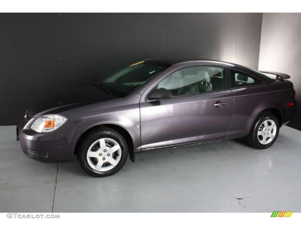 2006 Cobalt LS Coupe - Majestic Amethyst Metallic / Gray photo #18