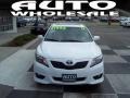 Super White - Camry SE Photo No. 2