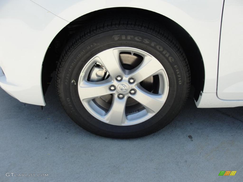 2011 Toyota Sienna V6 Wheel Photo #47453089