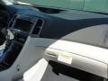 Blizzard Pearl White - Venza V6 Photo No. 17
