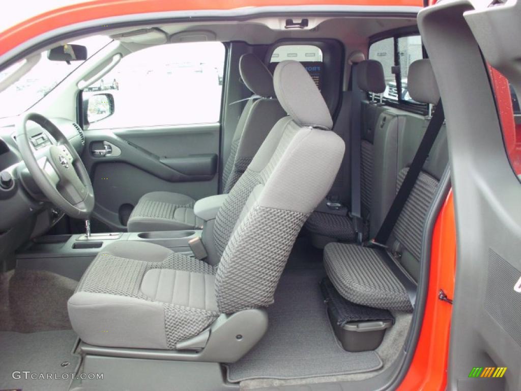 Graphite Interior 2011 Nissan Frontier SV V6 King Cab 4x4 Photo #47456644