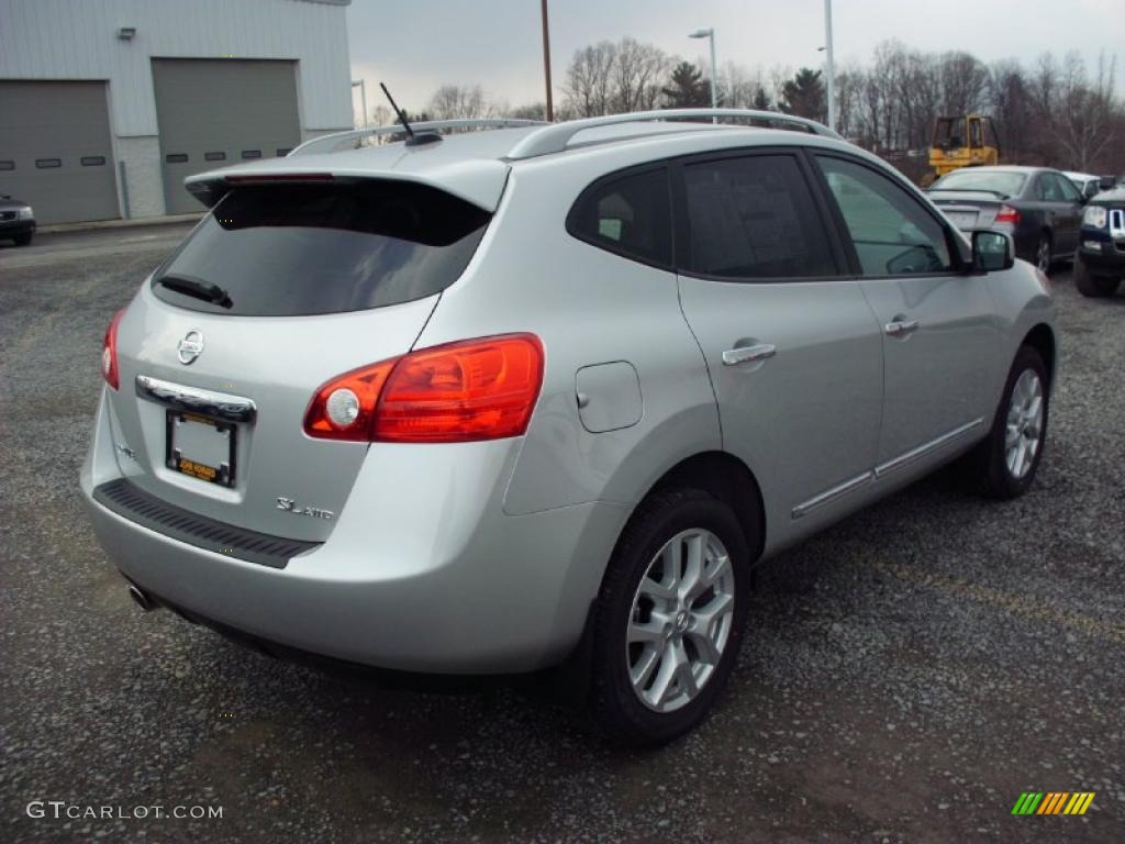 2011 Rogue SL AWD - Silver Ice Metallic / Black photo #9