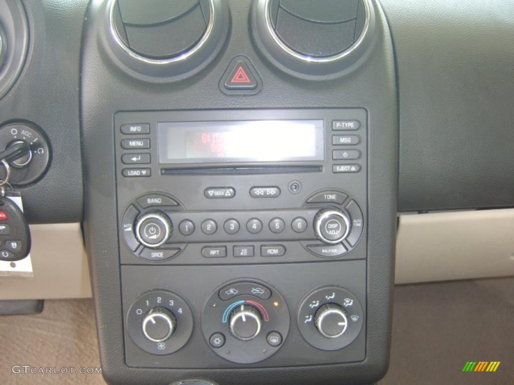 2009 Pontiac G6 V6 Sedan Controls Photo #47457223