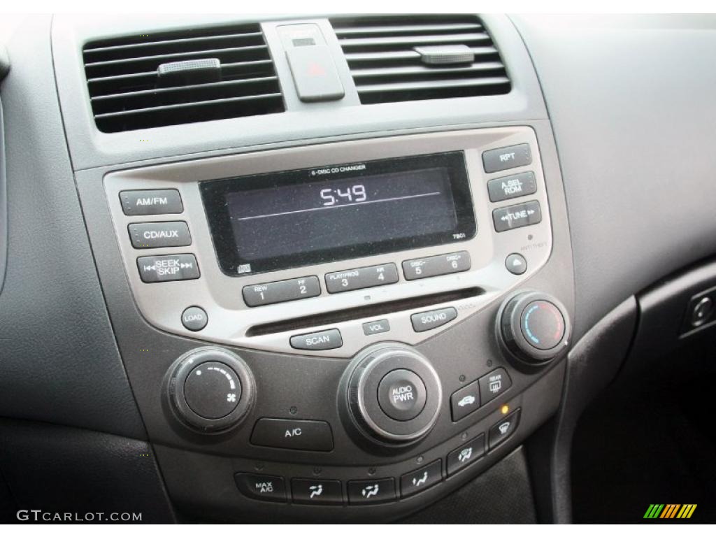 2006 Honda Accord SE Sedan Controls Photo #47458663