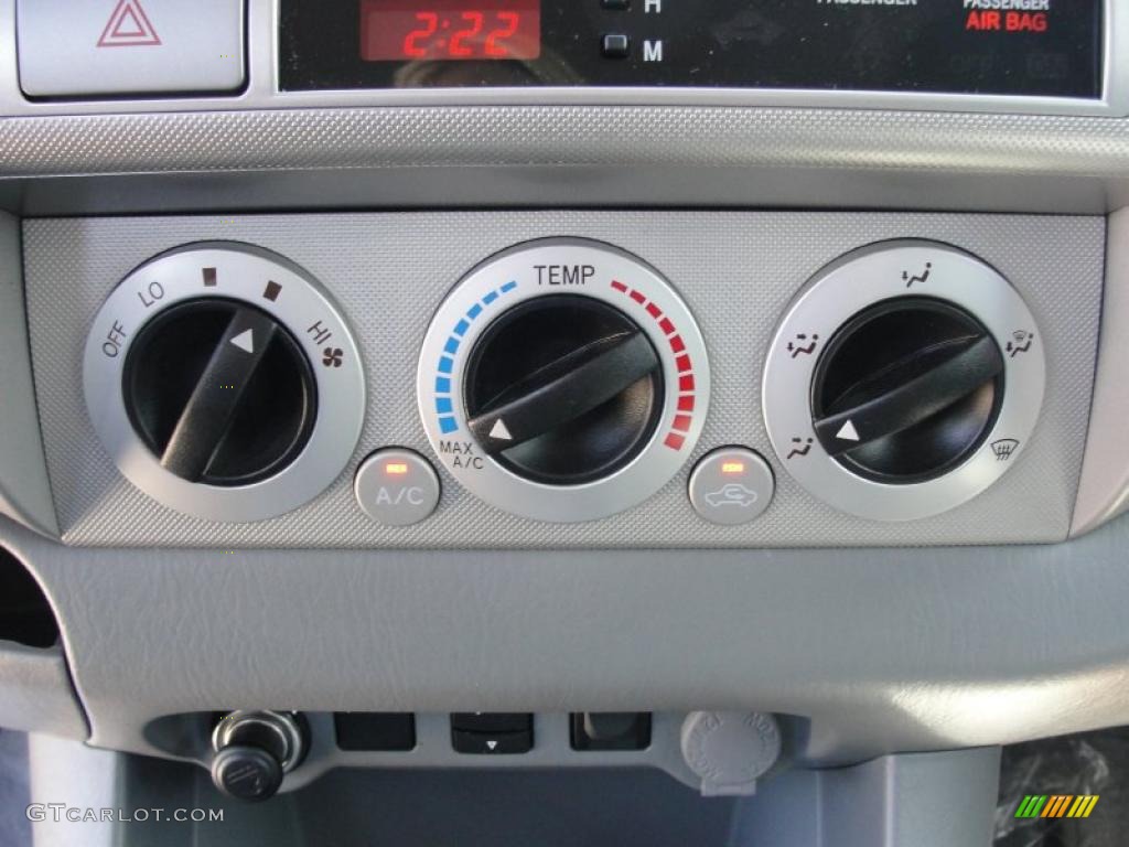 2011 Toyota Tacoma V6 TRD Sport PreRunner Access Cab Controls Photo #47459866