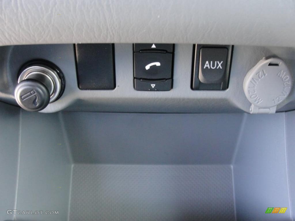 2011 Toyota Tacoma V6 TRD Sport PreRunner Access Cab Controls Photo #47459878