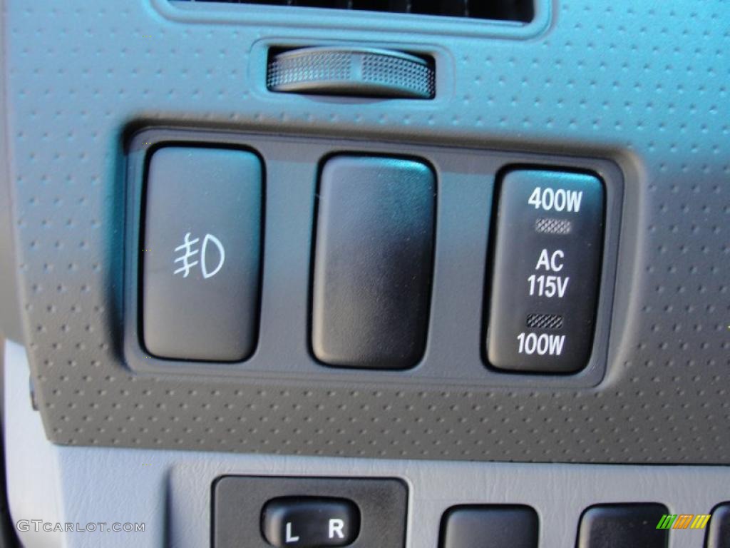 2011 Toyota Tacoma V6 TRD Sport PreRunner Access Cab Controls Photo #47459929