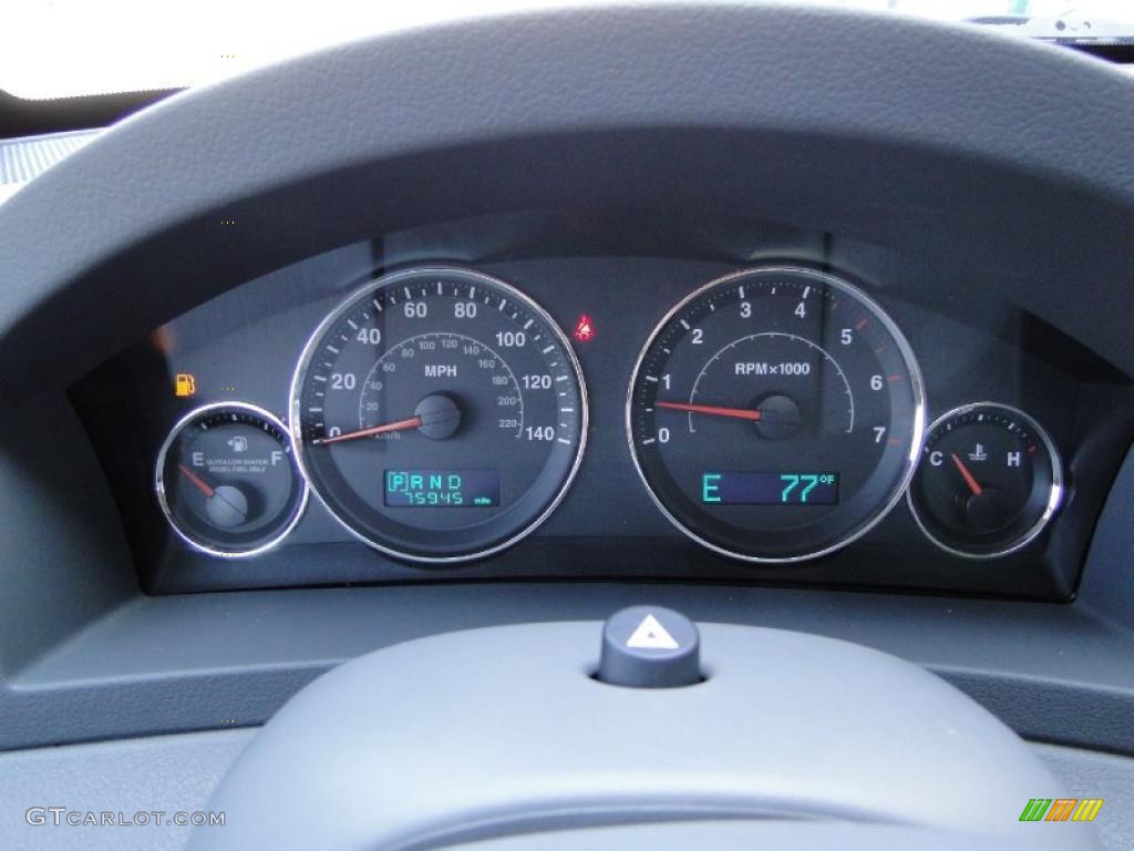 2007 Jeep Grand Cherokee Overland CRD 4x4 Gauges Photos