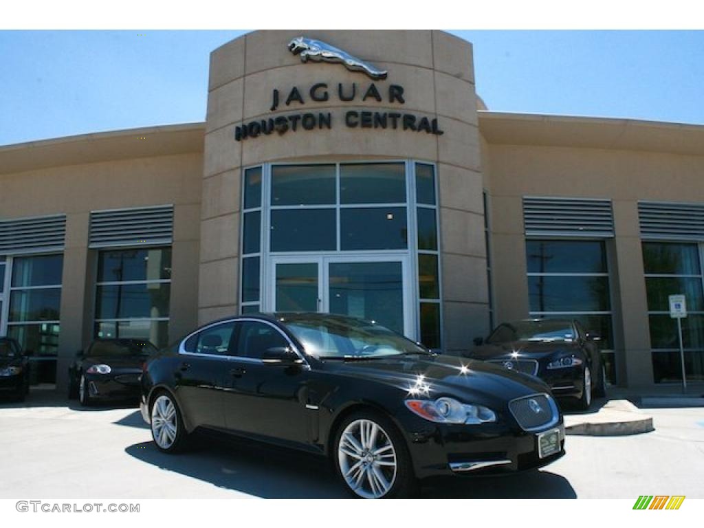 Ultimate Black Jaguar XF