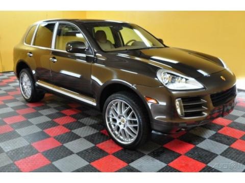 2010 Porsche Cayenne Tiptronic Data, Info and Specs