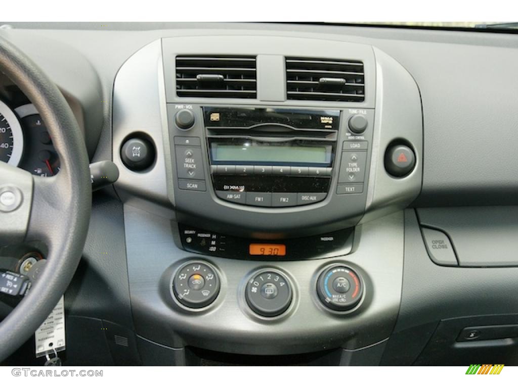 2011 Toyota RAV4 V6 Sport 4WD Controls Photo #47466001