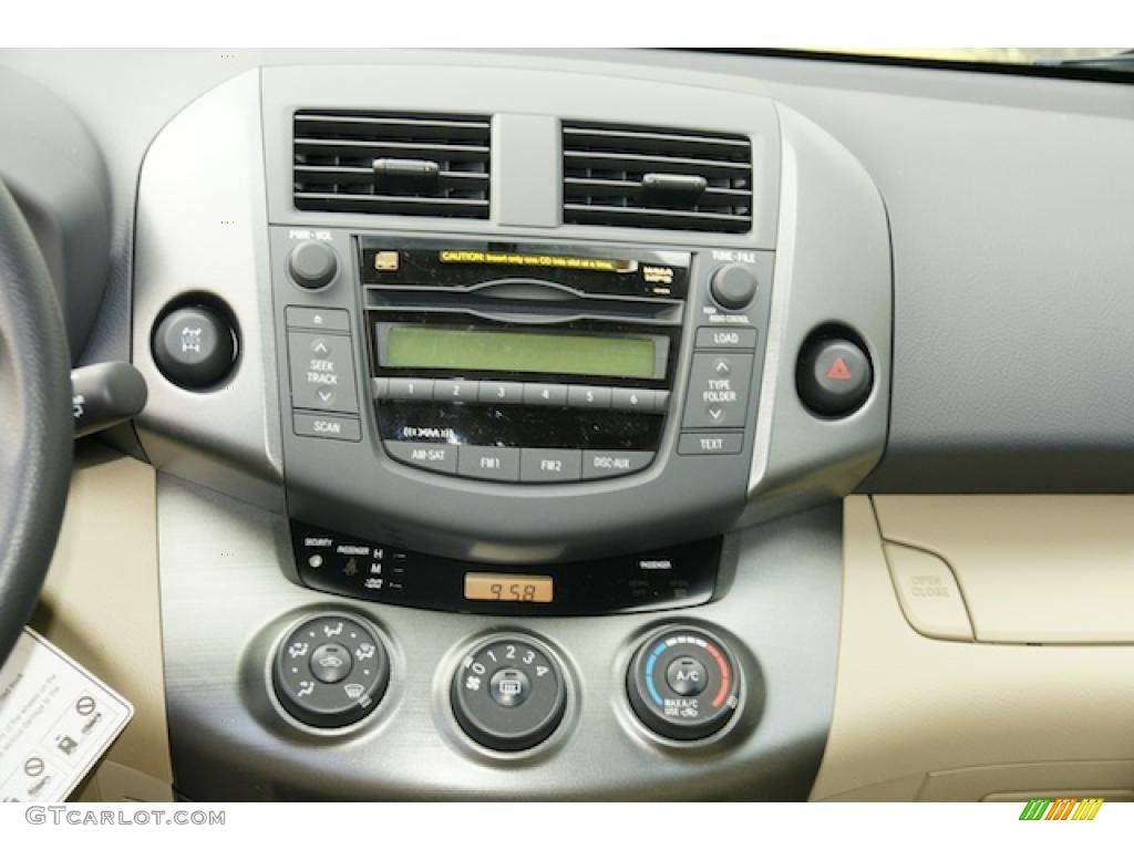 2011 Toyota RAV4 V6 4WD Controls Photo #47466163