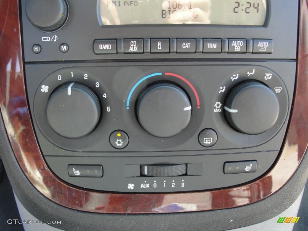 2005 Chevrolet Uplander LT Braun Entervan Controls Photo #47468626