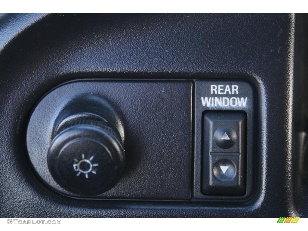 1994 Ford Bronco Eddie Bauer 4x4 Controls Photo #47470267