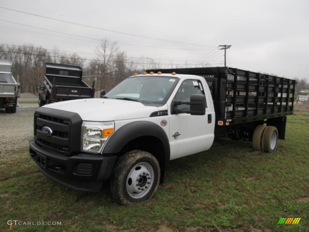 Oxford White 2011 Ford F550 Super Duty XL Regular Cab 4x4 Stake Truck Exterior Photo #47470890
