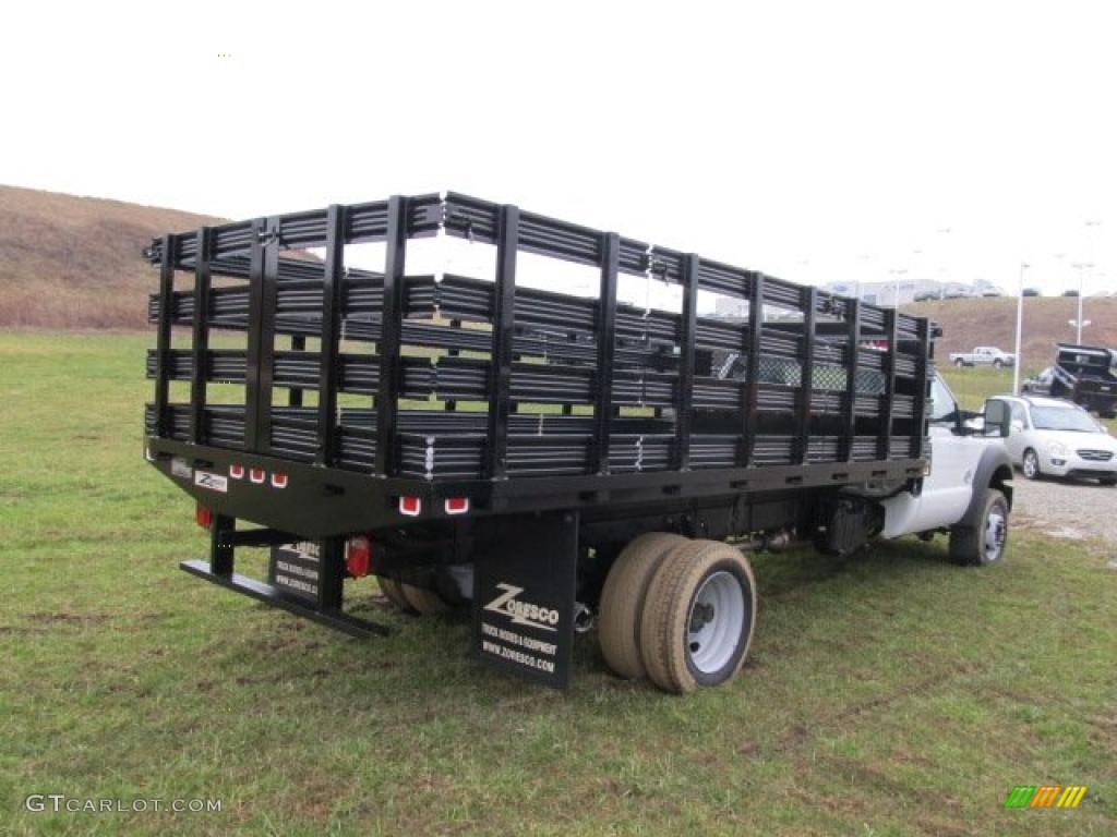 Oxford White 2011 Ford F550 Super Duty XL Regular Cab 4x4 Stake Truck Exterior Photo #47470936