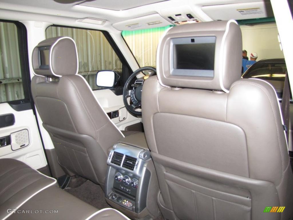 2010 Range Rover Supercharged - Ipanema Sand Metallic / Arabica Brown/Ivory White photo #26