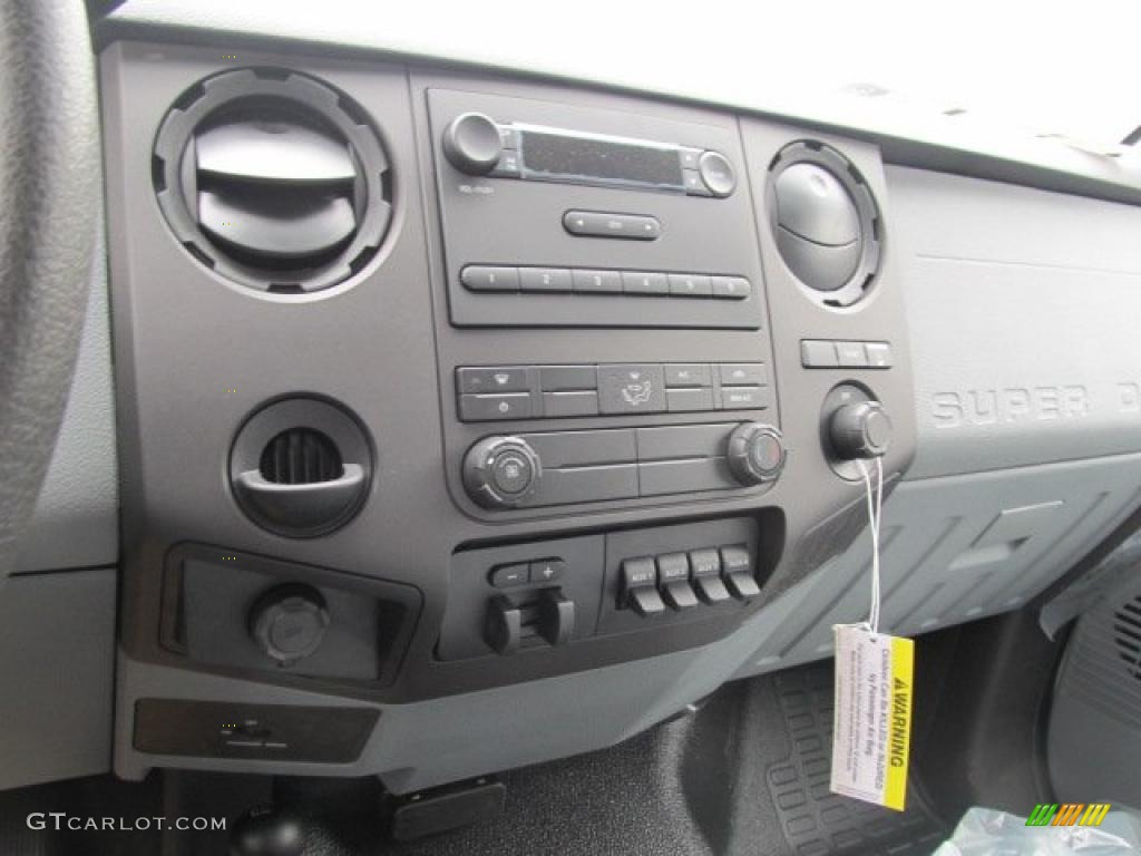 2011 Ford F550 Super Duty XL Regular Cab 4x4 Dump Truck Controls Photo #47473021