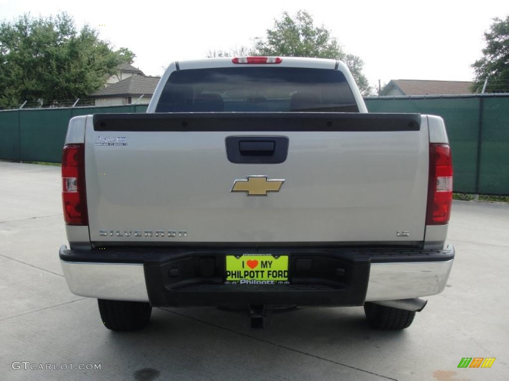 2009 Silverado 1500 LS Crew Cab - Silver Birch Metallic / Dark Titanium photo #4