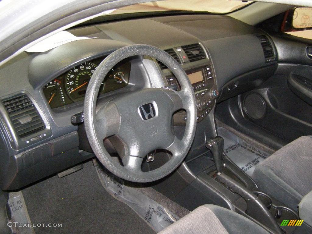 2005 Accord DX Sedan - Satin Silver Metallic / Black photo #12
