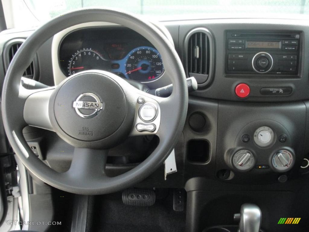 2009 Nissan Cube 1.8 S Black Steering Wheel Photo #47476358