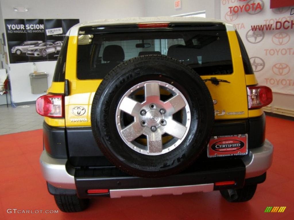 2008 FJ Cruiser 4WD - Sun Fusion Yellow / Dark Charcoal photo #7