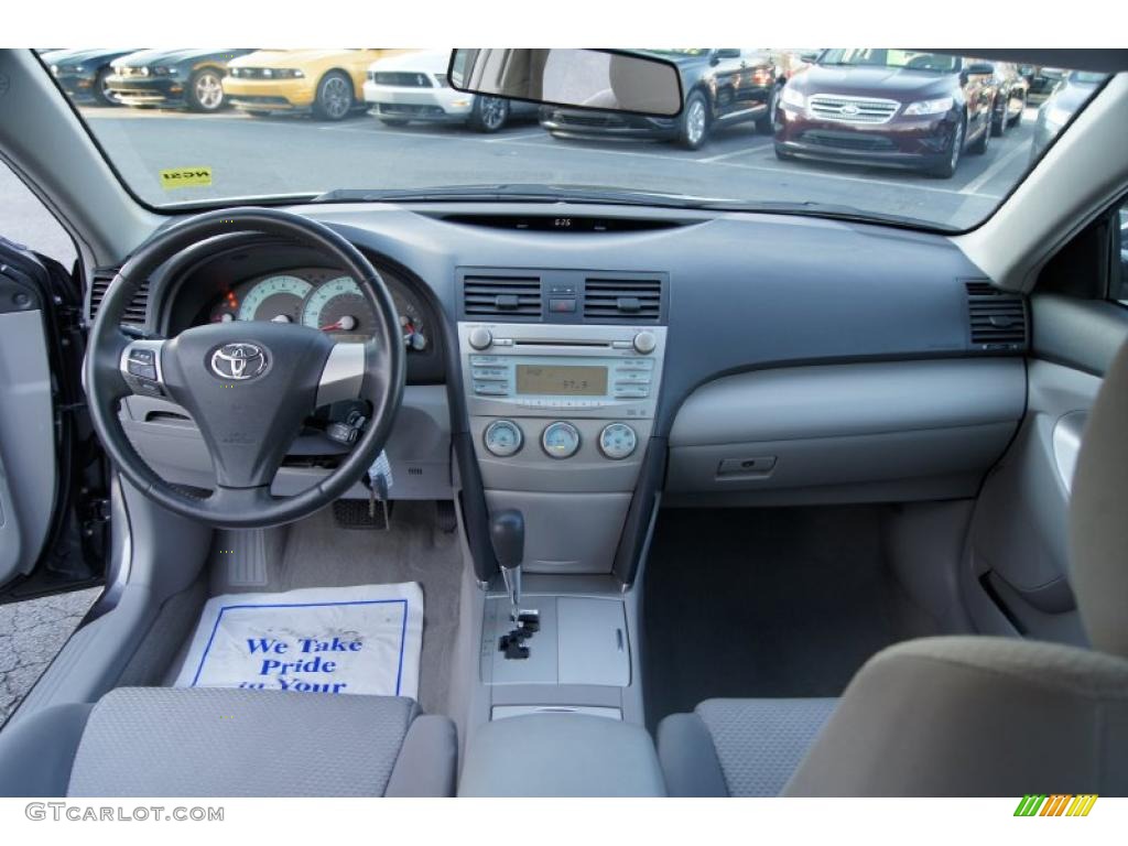 2007 Camry SE - Magnetic Gray Metallic / Ash photo #20