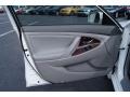 Super White - Camry LE Photo No. 21