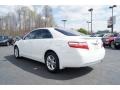 Super White - Camry LE Photo No. 37