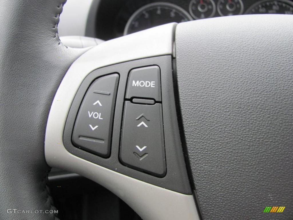 2011 Hyundai Elantra Touring GLS Controls Photo #47479514