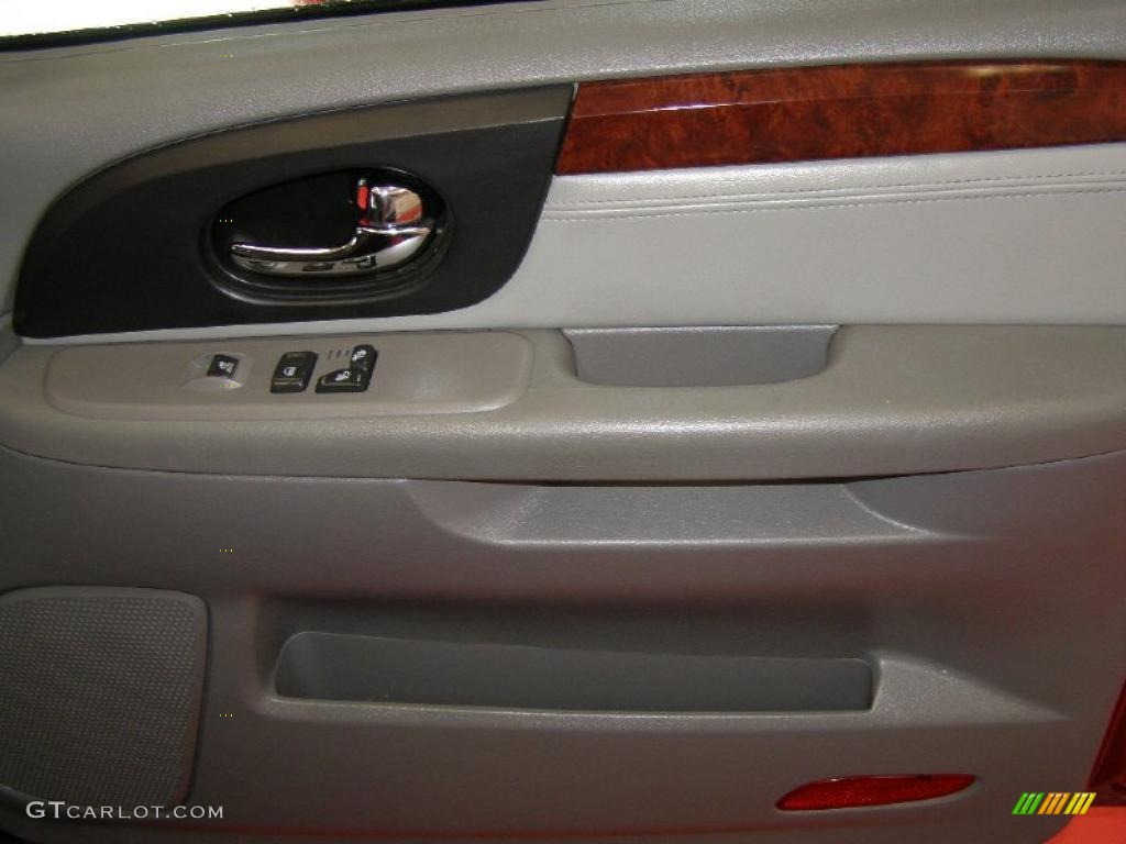 2006 Envoy XL SLT 4x4 - Cranberry Red Metallic / Light Gray photo #28