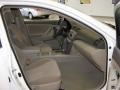 Super White - Camry LE Photo No. 27