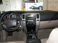 Black - 4Runner SR5 4x4 Photo No. 12
