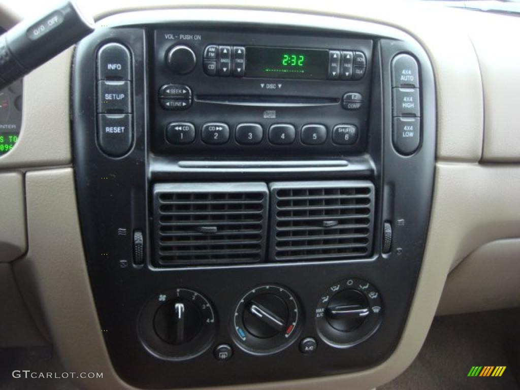 2005 Ford Explorer XLS 4x4 Controls Photo #47482982