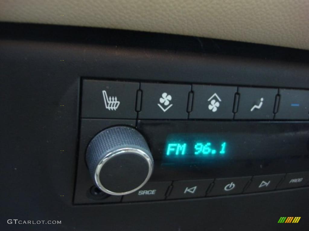 2007 Tahoe LTZ - Summit White / Light Cashmere/Ebony photo #15