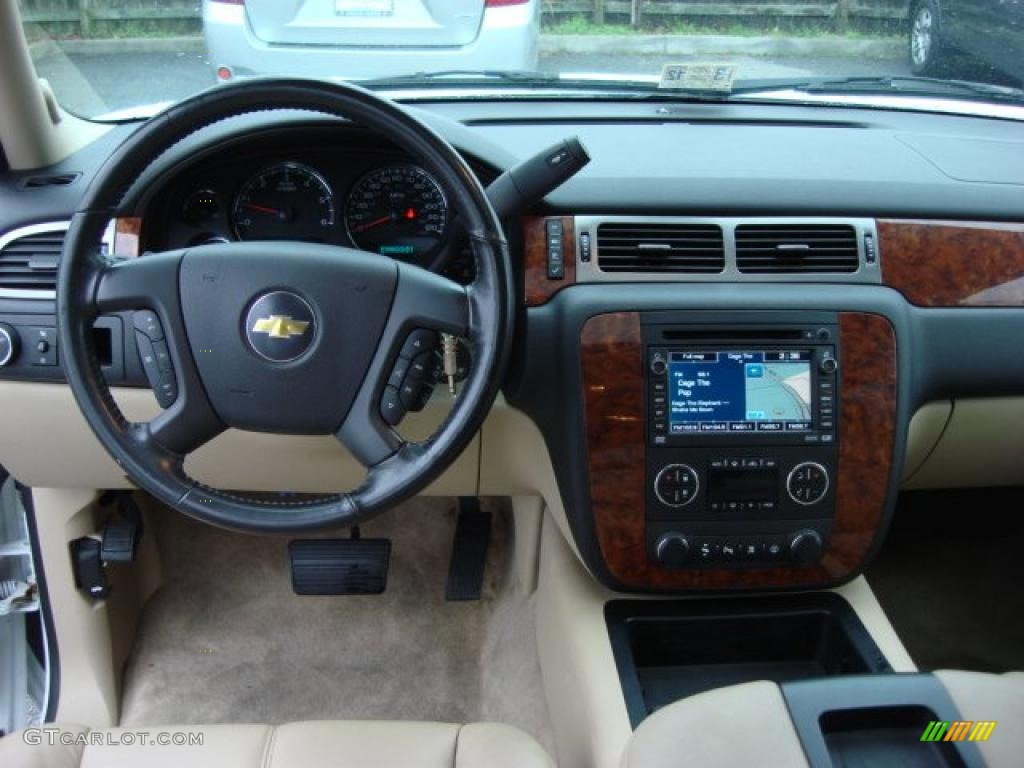 2007 Tahoe LTZ - Summit White / Light Cashmere/Ebony photo #16