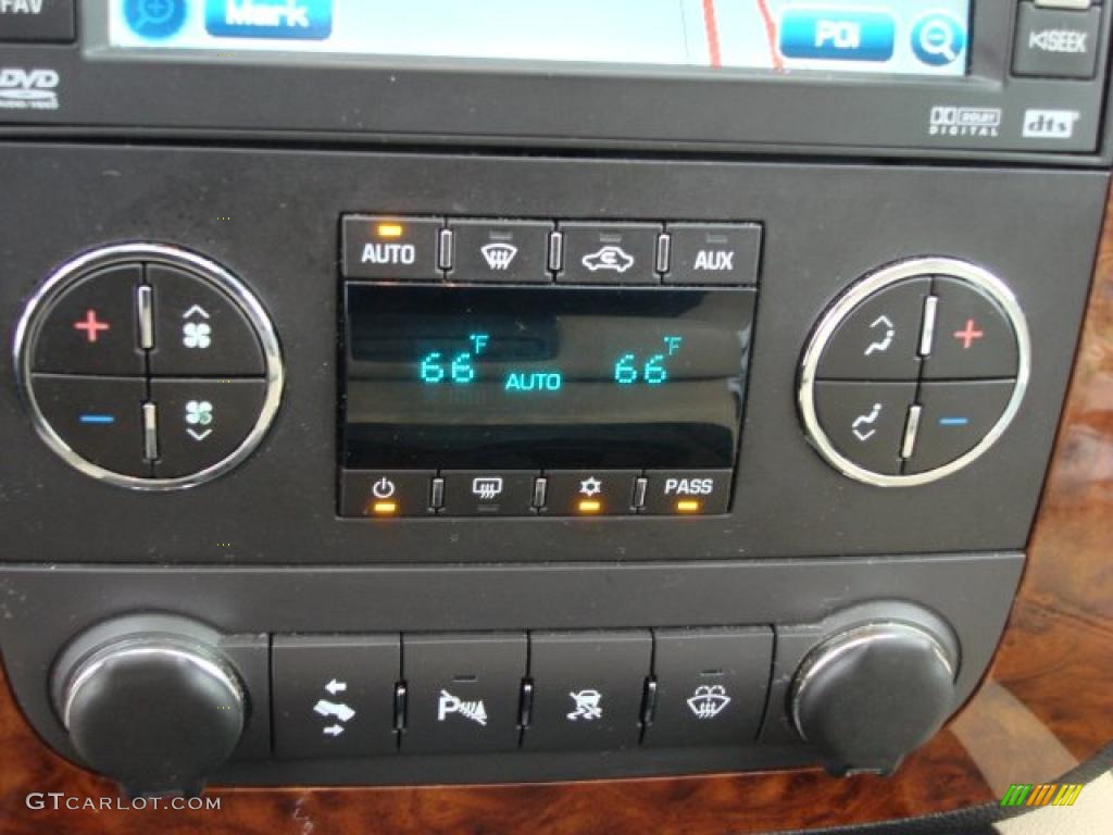 2007 Tahoe LTZ - Summit White / Light Cashmere/Ebony photo #22