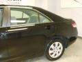 Black - Camry LE Photo No. 6