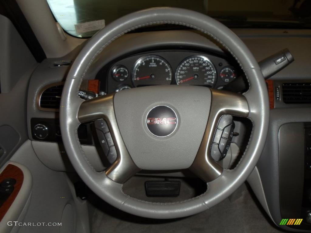 2007 GMC Yukon SLT Light Titanium Steering Wheel Photo #47483795