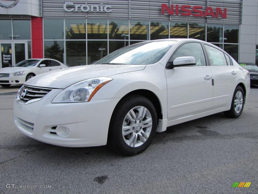 2011 Altima 2.5 S - Winter Frost White / Blond photo #1