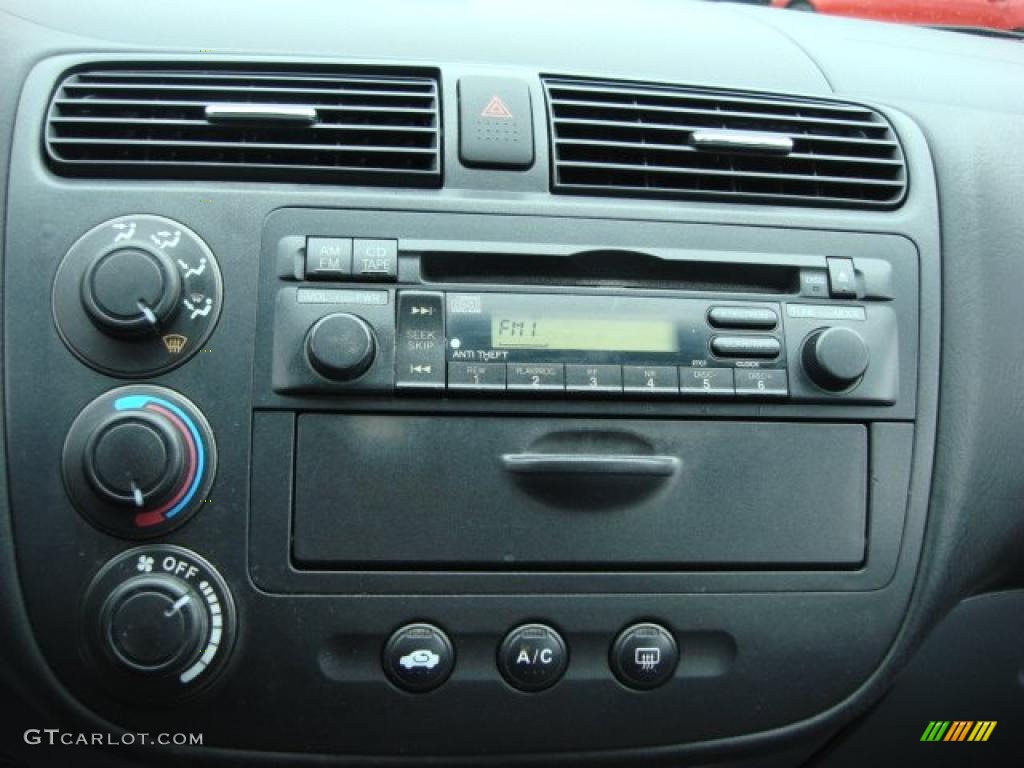 2003 Honda Civic LX Sedan Controls Photo #47484290